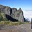 No alto do Morro do Dinossauro e de frente ao Vale das Antas, admirando o Garrafão e a Pedra do Sino, no Parque Nacional da Serra dos Órgãos, no Rio de Janeiro